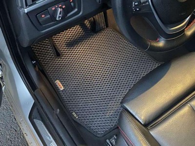 Как выбрать идеальные автомобильные коврики: советы для защиты салона и повышения комфорта